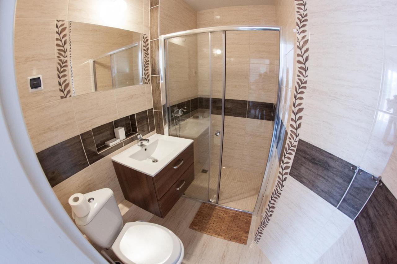 Camelot Apartment เวบา ภายนอก รูปภาพ