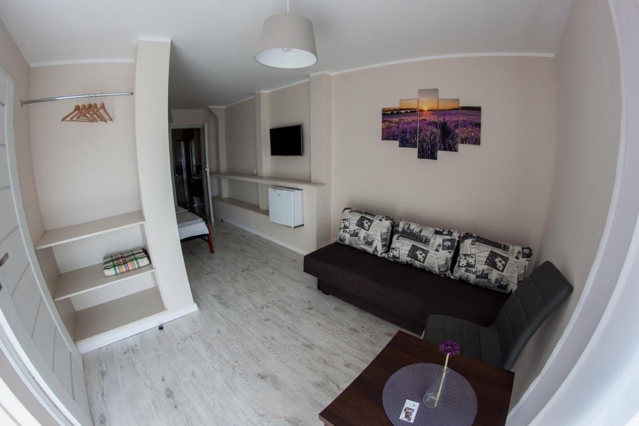 Camelot Apartment เวบา ภายนอก รูปภาพ
