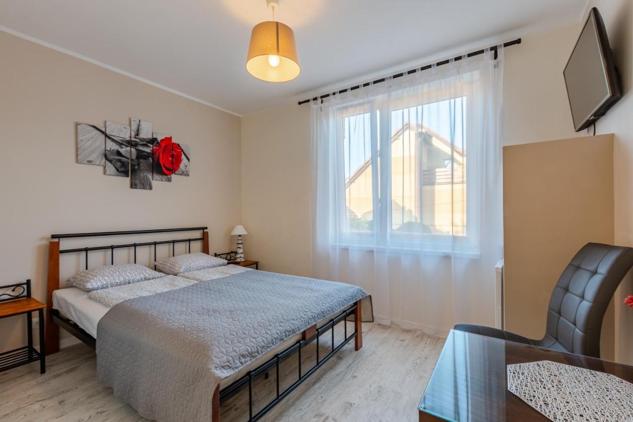 Camelot Apartment เวบา ภายนอก รูปภาพ