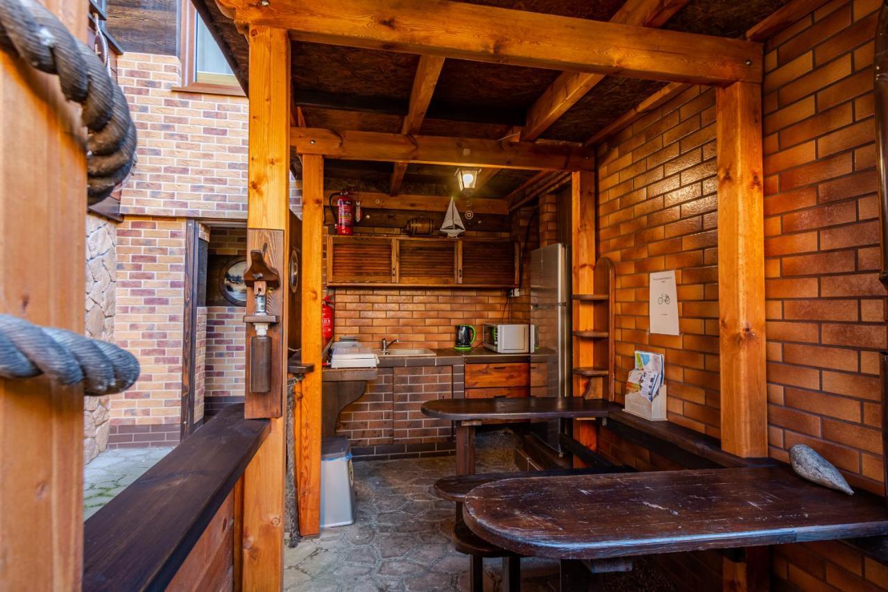 Camelot Apartment เวบา ภายนอก รูปภาพ